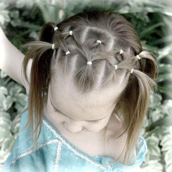 Как завязывать волосы ребенка до года