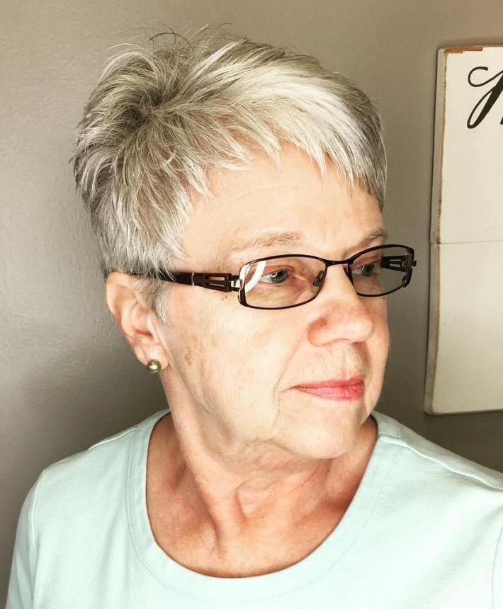 Прическа пикси на короткие волосы фото для женщин 60 лет