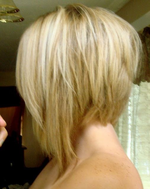 Стрижка длинные волосы сзади короткие спереди длинные сзади фото