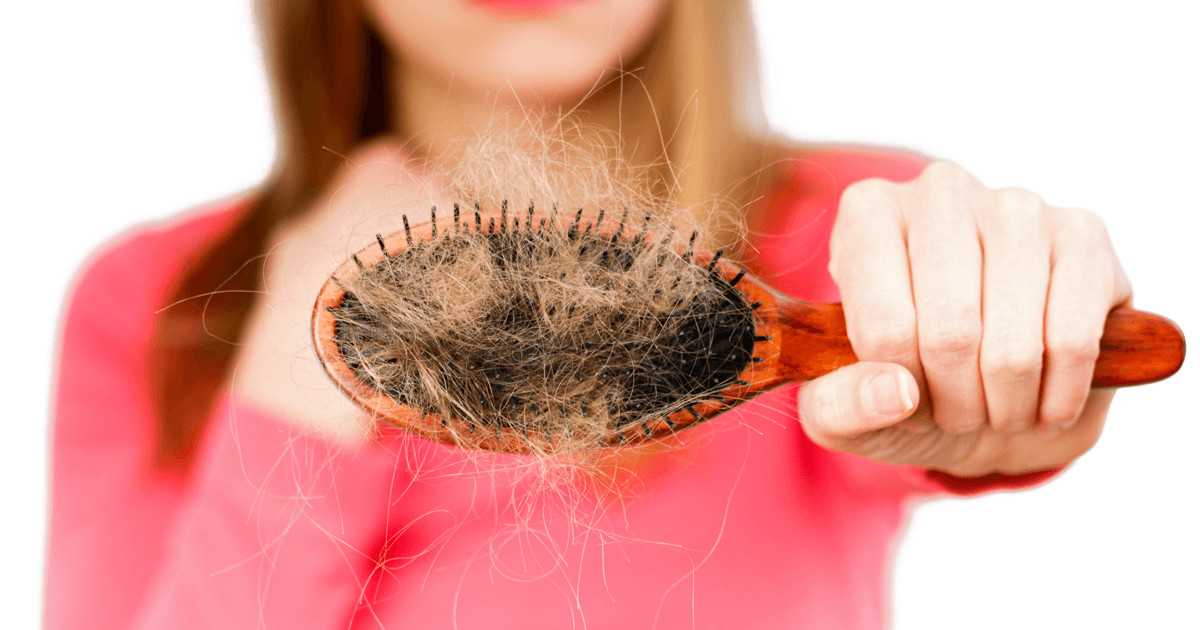 При расчесывании у ребенка выпадает много волос что делать