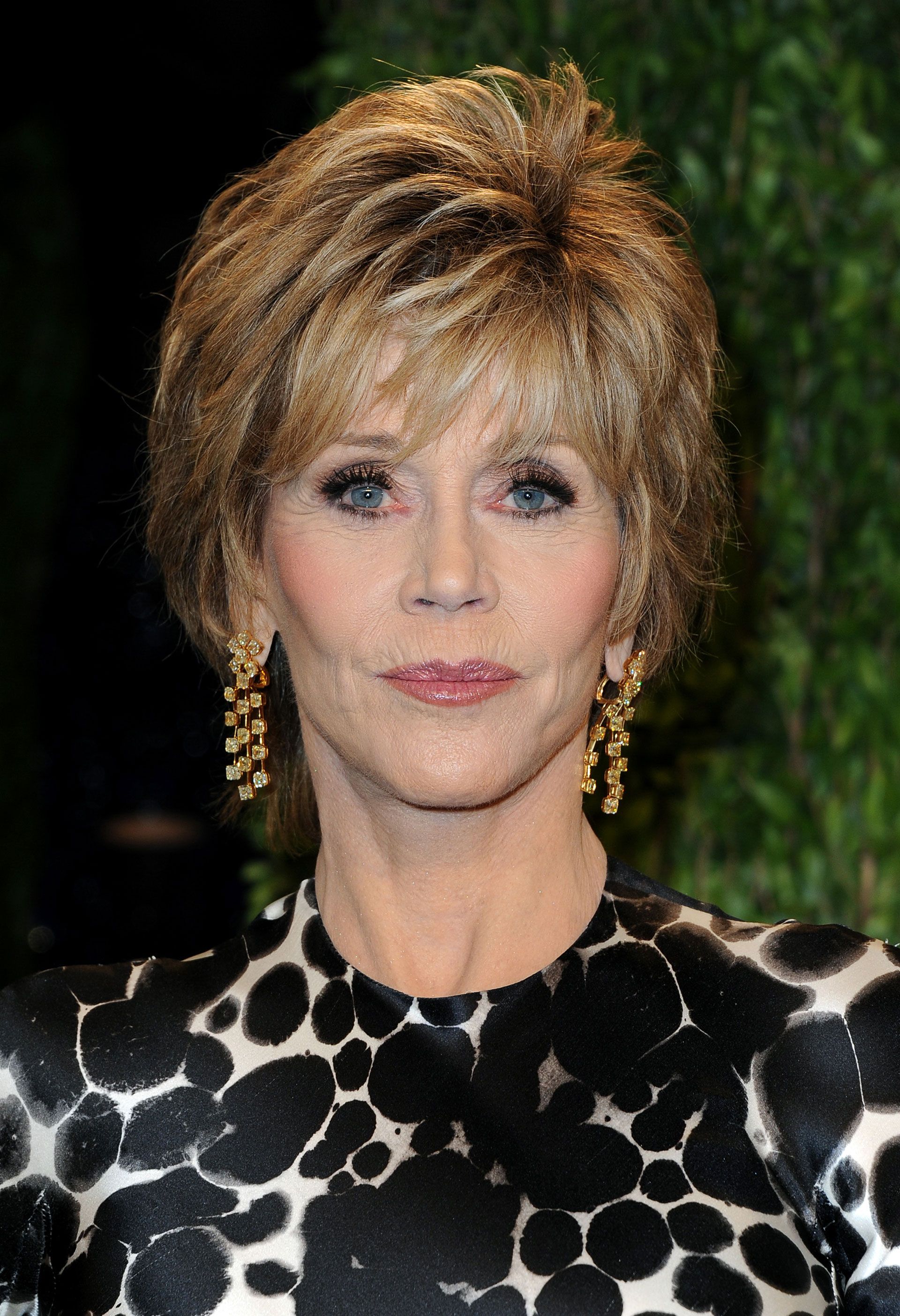 Стильные стрижки за 50. Jane Fonda. Джейн фонда 50+. Джейн фонда 2023. Jane Fonda стрижка.