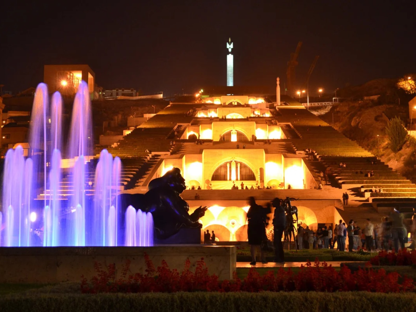 Ереван 0. Каскад Ереван. Столица Армении Ереван. Ереванский Каскад Армения. Ночной Каскад в Ереване.